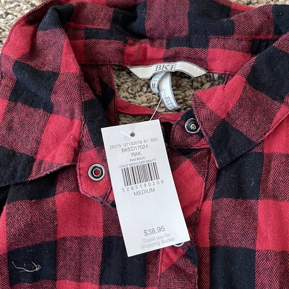 Buckle - Picture 2 of 2